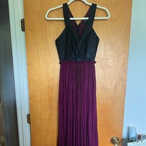 Maxi Dress Black/Garnet